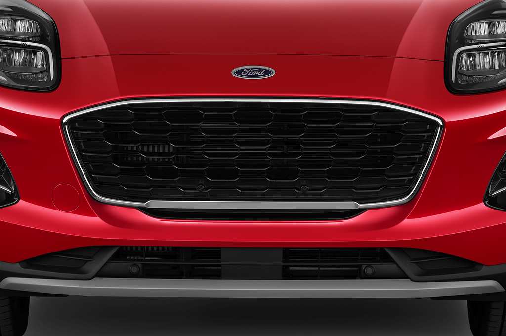 Ford Puma (Baujahr 2020) Titanium X 5 Türen Kühlergrill und Scheinwerfer