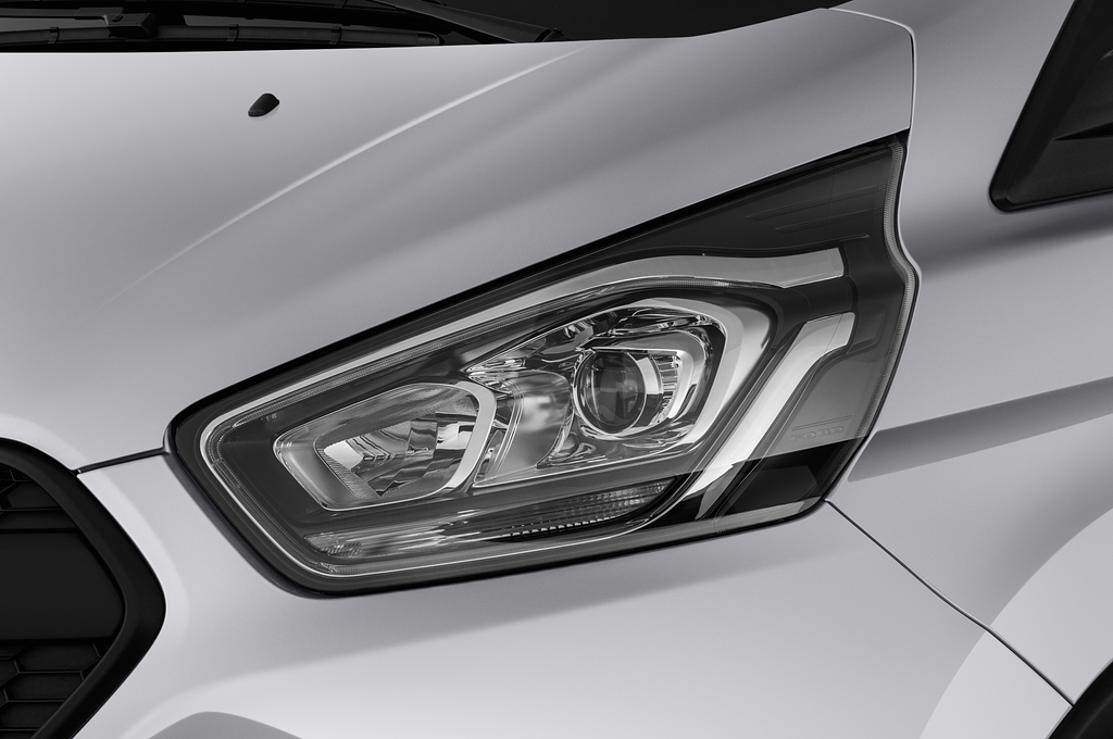 Ford Transit Custom (Baujahr 2022) Trail Regular Cab 4 Türen Scheinwerfer