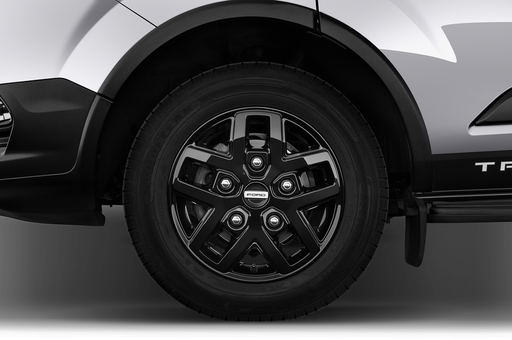 Ford Transit Custom (Baujahr 2022) Trail Regular Cab 4 Türen Reifen und Felge