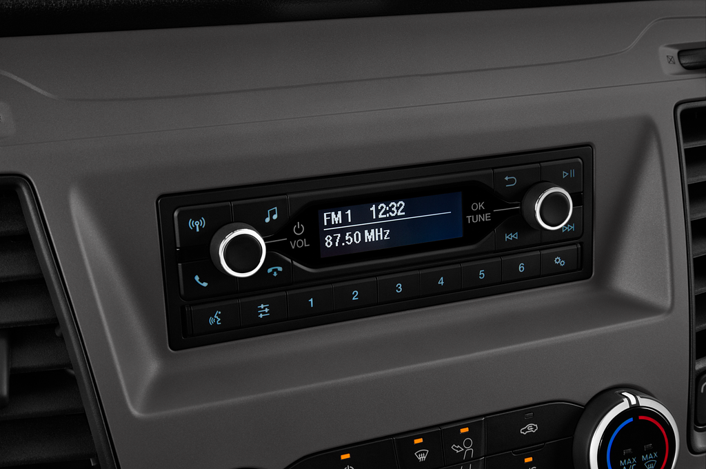 Ford Transit Custom (Baujahr 2021) Trend 4 Türen Radio und Infotainmentsystem