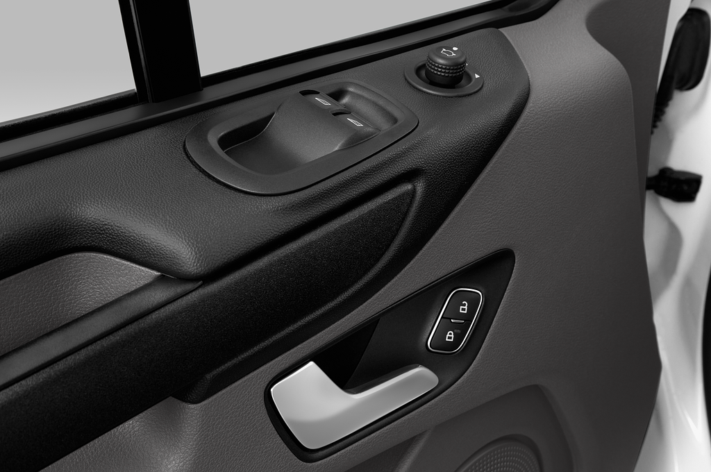 Ford Transit Custom (Baujahr 2021) Trend 4 Türen Bedienungselemente Tür