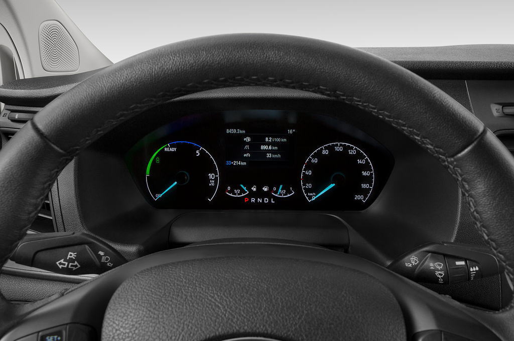 Ford Transit Custom PHEV (Baujahr 2022) Trend 4 Türen Tacho und Fahrerinstrumente
