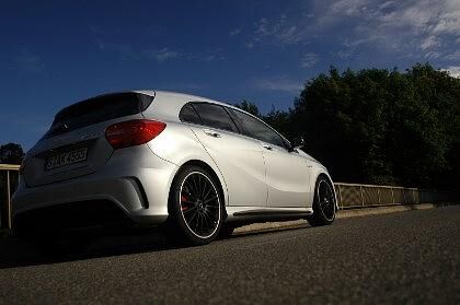 Mercedes A45 AMG Test: Die Wucht von 360 PS Mercedes A45 AMG Test: Die Wucht von 360 PS