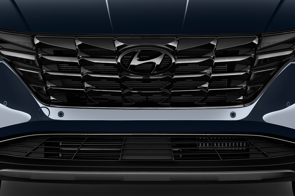 Hyundai Tucson Plug-in Hybrid (Baujahr 2023) Base 5 Türen Kühlergrill und Scheinwerfer
