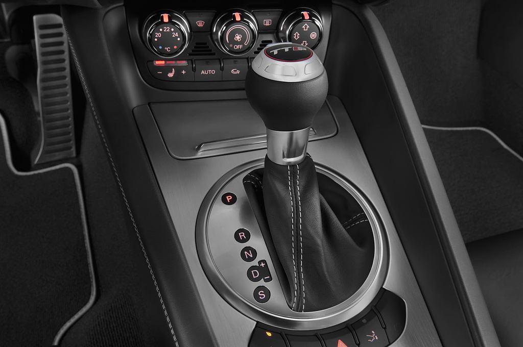 Audi TTS (Baujahr 2011) - 3 Türen Schalthebel