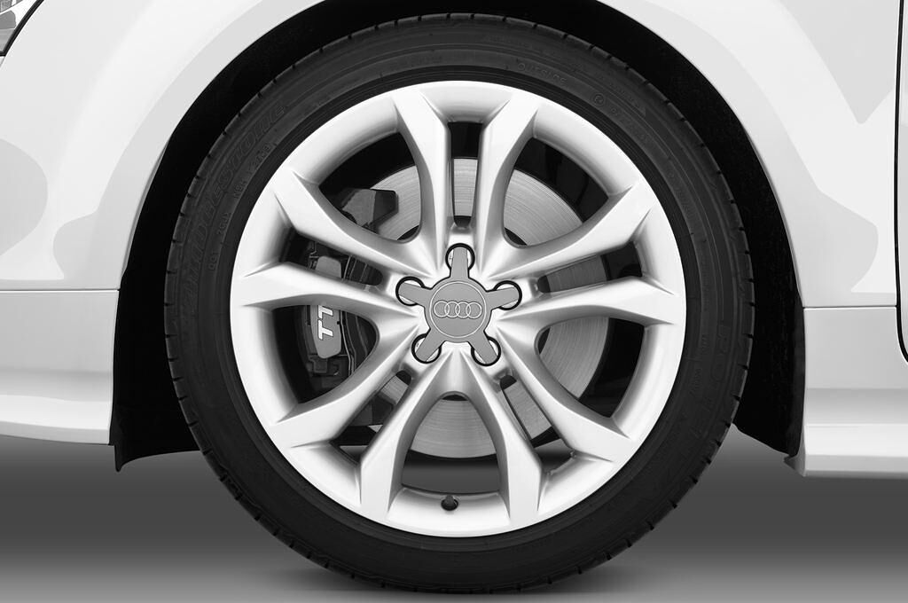 Audi TTS (Baujahr 2011) - 3 Türen Reifen und Felge