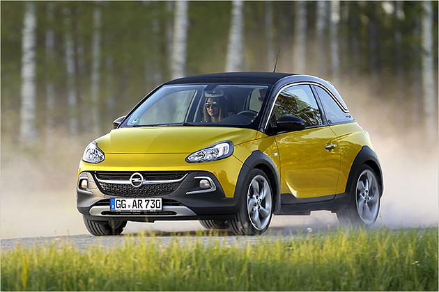 Der Adam Rocks steht ab 27. September 2014 für mindestens 15.990 Euro beim Händler. Es gibt bereits 3.000 Vorbestellungen