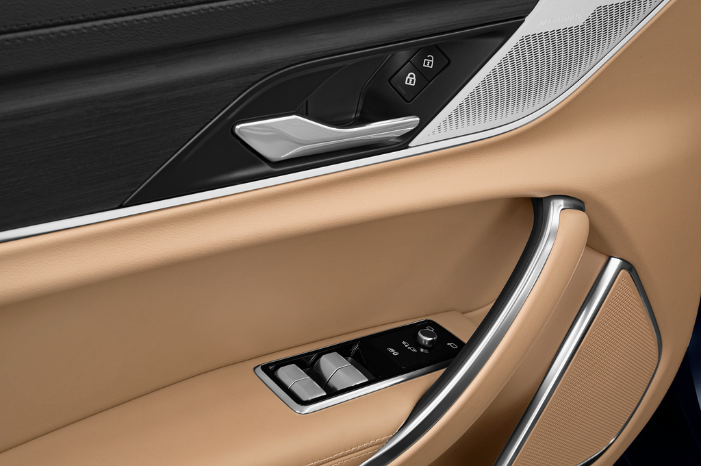 Jaguar XF (Baujahr 2021) SE 4 Türen Bedienungselemente Tür