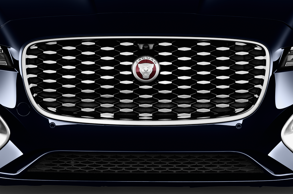 Jaguar XF (Baujahr 2021) SE 4 Türen Kühlergrill und Scheinwerfer