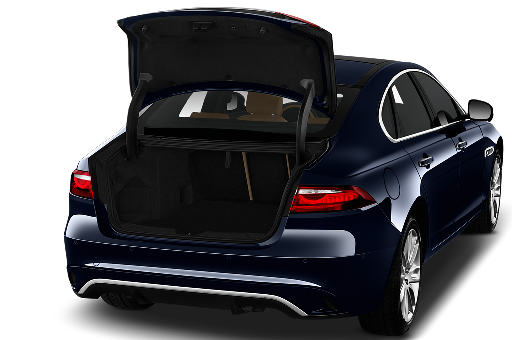 Jaguar XF (Baujahr 2021) SE 4 Türen Kofferraum