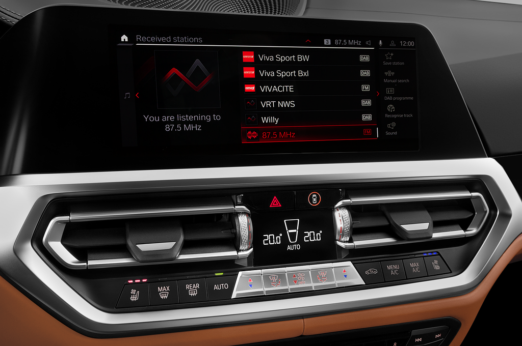 BMW M3 (Baujahr 2022) Competition 4 Türen Radio und Infotainmentsystem