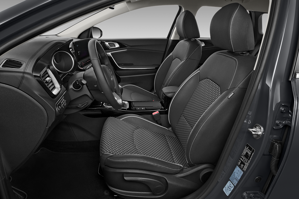 Kia Ceed Sportswagon (Baujahr 2022) Vision 5 Türen Vordersitze