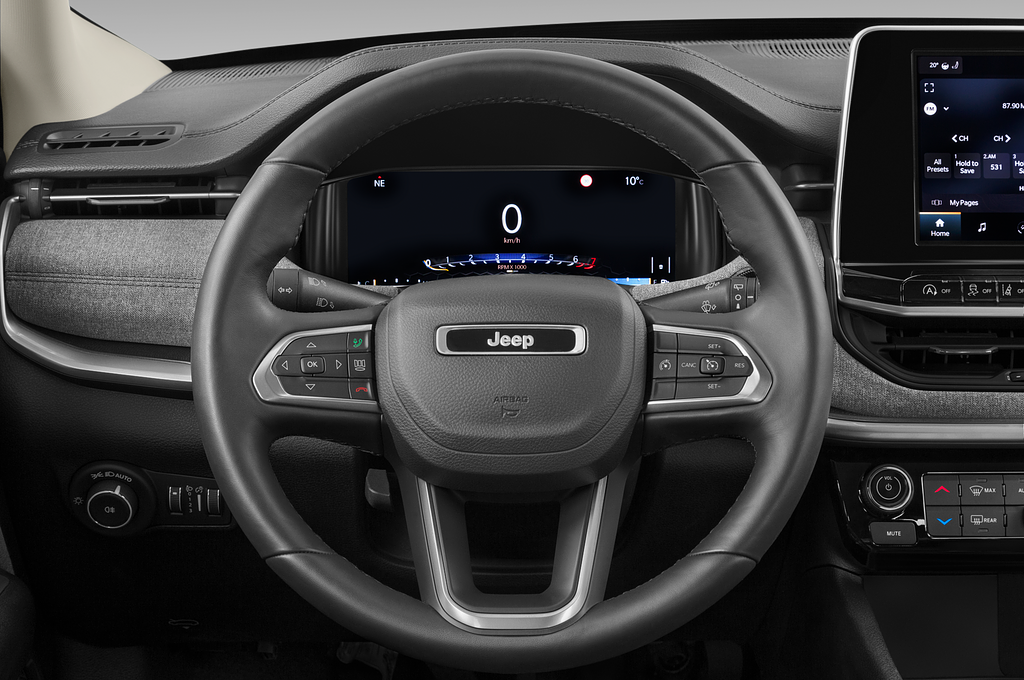 Jeep Compass (Baujahr 2022) Longitude 5 Türen Lenkrad