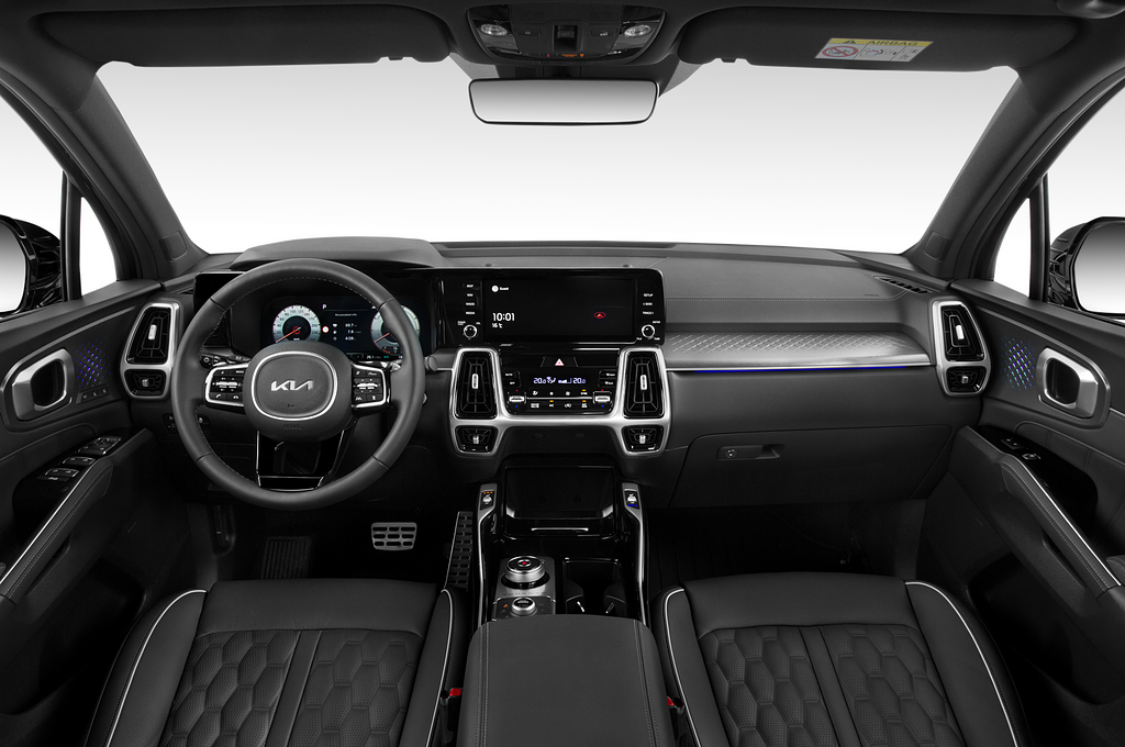 Kia Sorento Hybride (Baujahr 2023) Base 5 Türen Cockpit und Innenraum