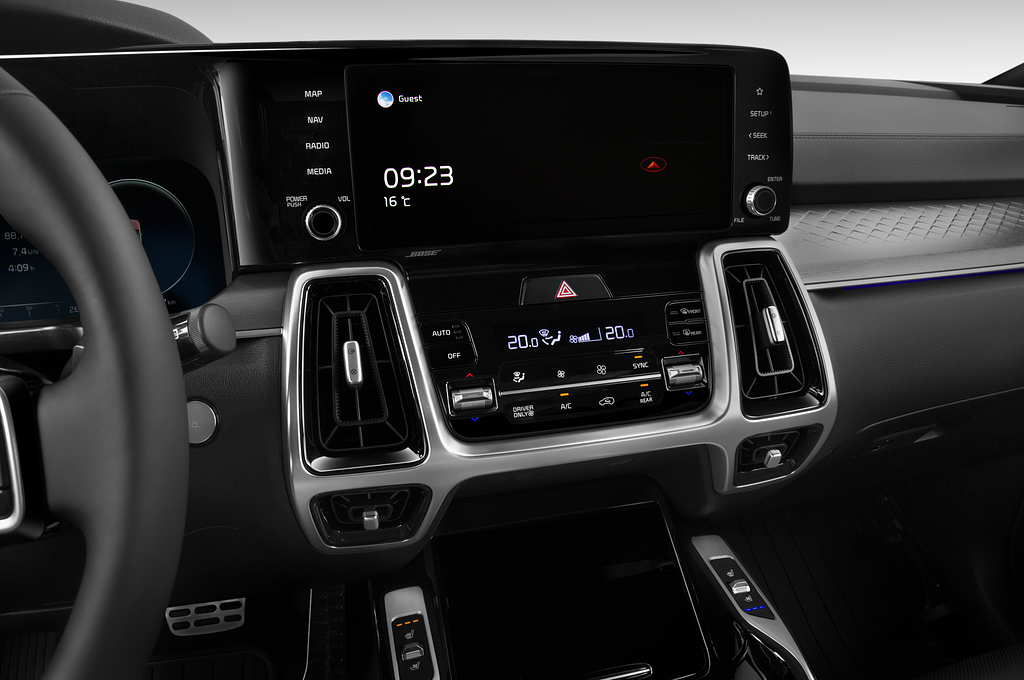 Kia Sorento Hybride (Baujahr 2023) Base 5 Türen Mittelkonsole