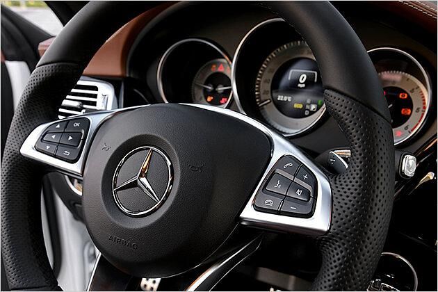 Neu gestaltet: Das griffige Multifunktionslenkrad