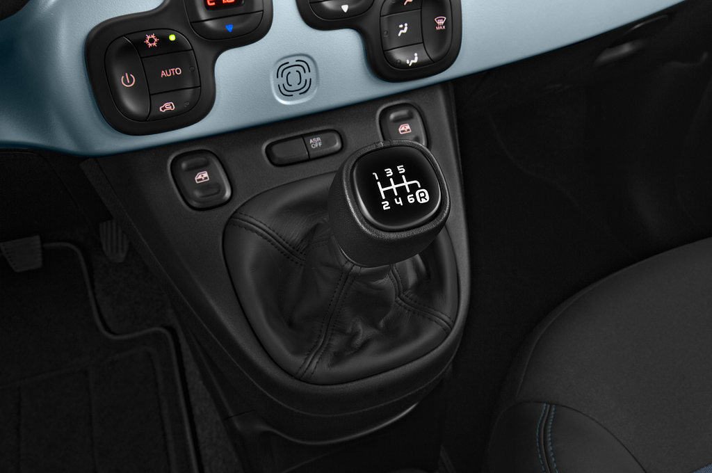 FIAT Panda (Baujahr 2020) Cross 5 Türen Schalthebel