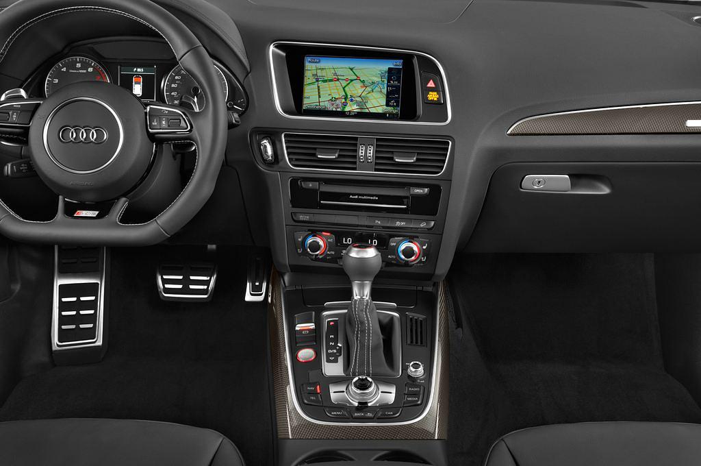 Audi SQ5 (Baujahr 2015) 3.0 Tdi Tiptronic Quattro 5 Türen Mittelkonsole