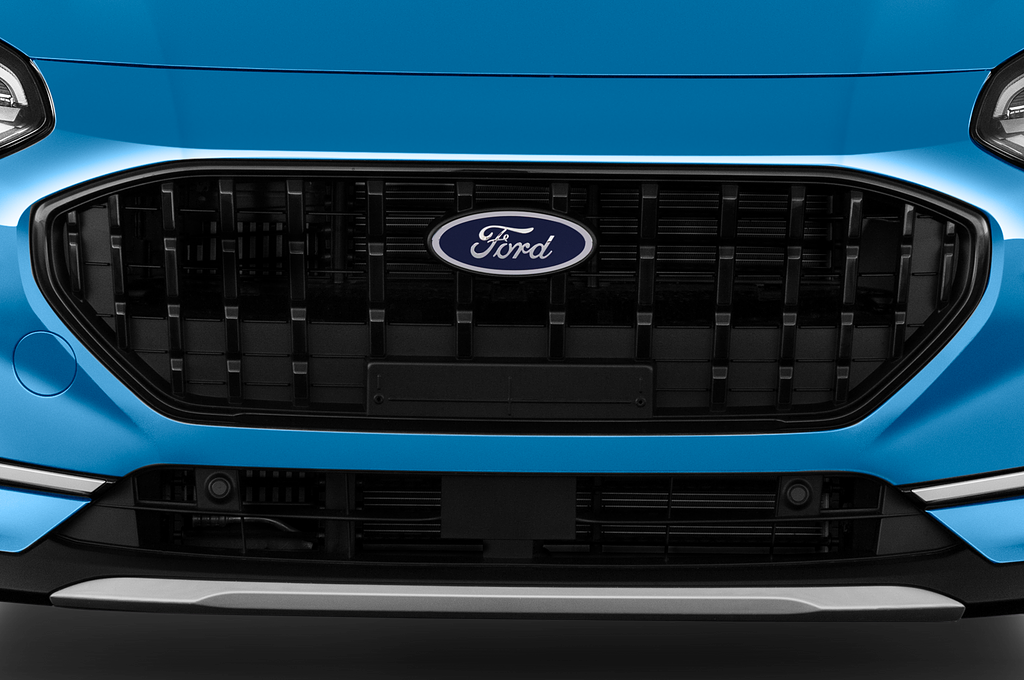 Ford Fiesta (Baujahr 2022) Active X MHEV 5 Türen Kühlergrill und Scheinwerfer