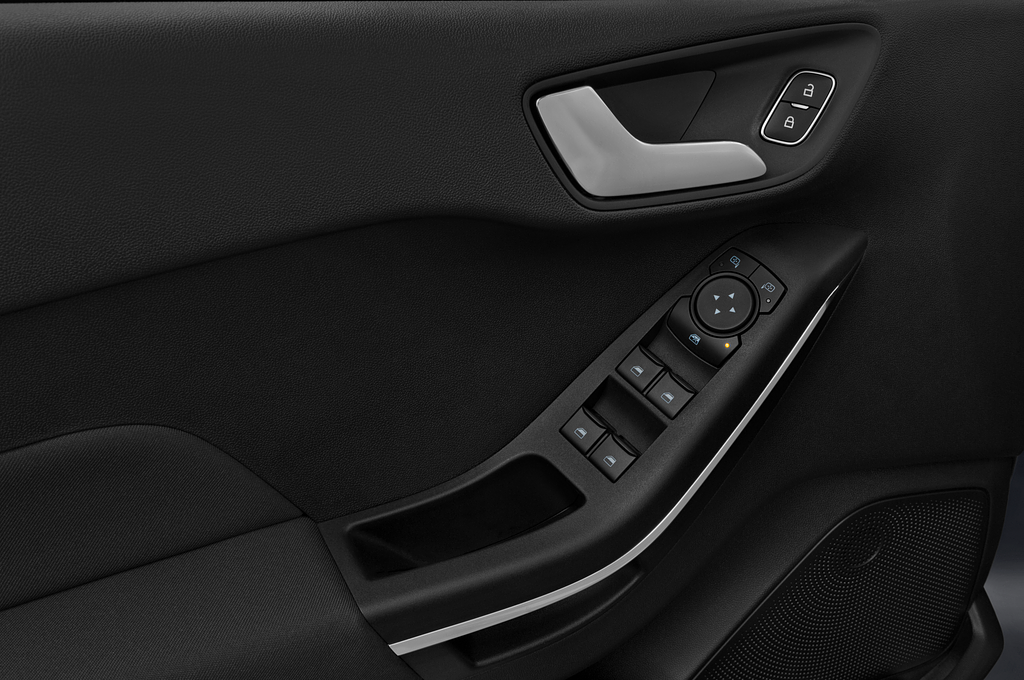 Ford Fiesta (Baujahr 2022) ST-Line 5 Türen Bedienungselemente Tür