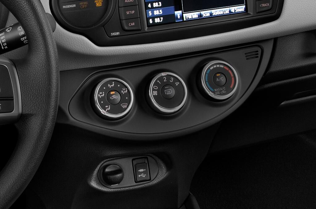 Toyota Yaris (Baujahr 2018) - 3 Türen Temperatur und Klimaanlage