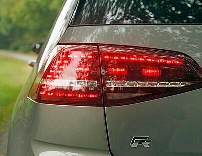 Dezentes R für "RRRRRRRRRRRRRRRRRR" – hier kommen 300 PS.