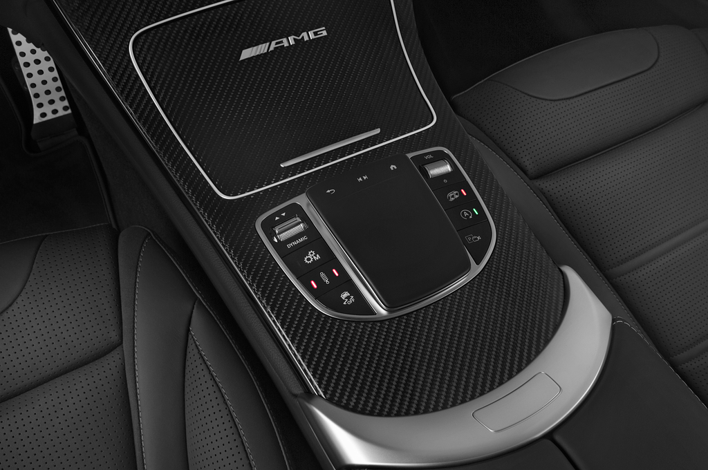 Mercedes GLC Coupe (Baujahr 2021) AMG GLC 63 S 5 Türen Schalthebel