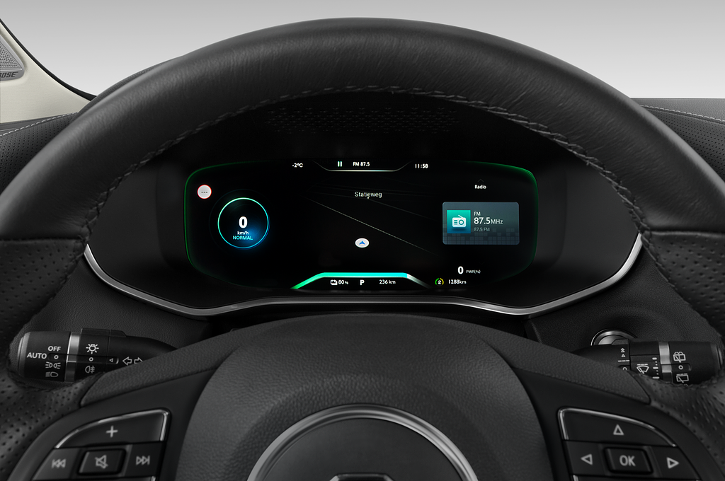 MG Marvel R (Baujahr 2021) Performance 5 Türen Tacho und Fahrerinstrumente