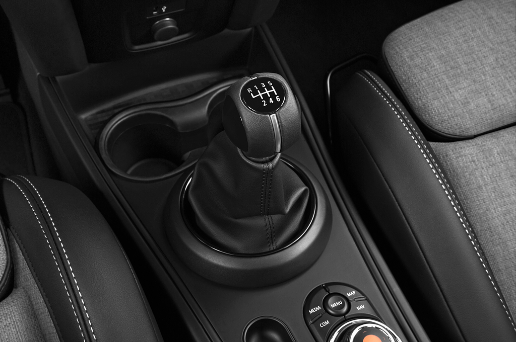 MINI Countryman (Baujahr 2021) Cooper Classic 5 Türen Schalthebel