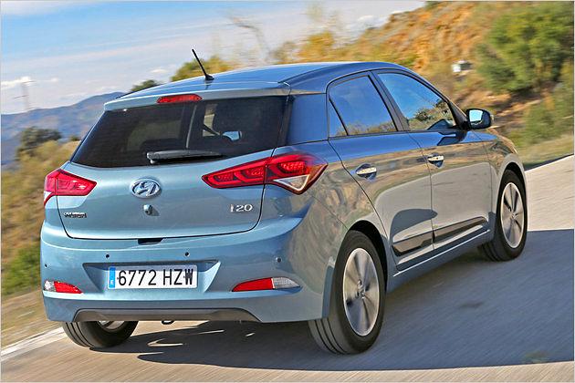 Auch die Lichtsignatur der Heckleuchten ist charakteristisch