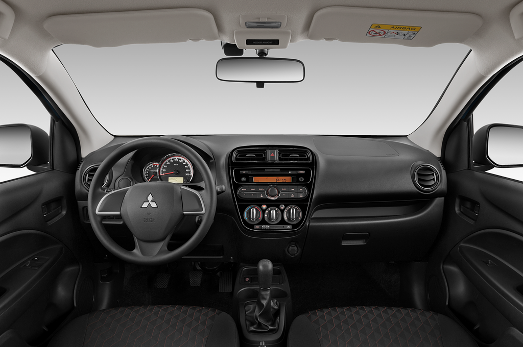 Mitsubishi Space Star (Baujahr 2020) Basis 5 Türen Cockpit und Innenraum