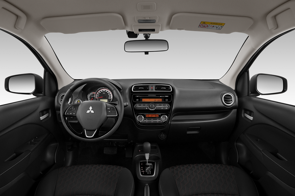Mitsubishi Space Star (Baujahr 2020) Intro Edition 5 Türen Cockpit und Innenraum
