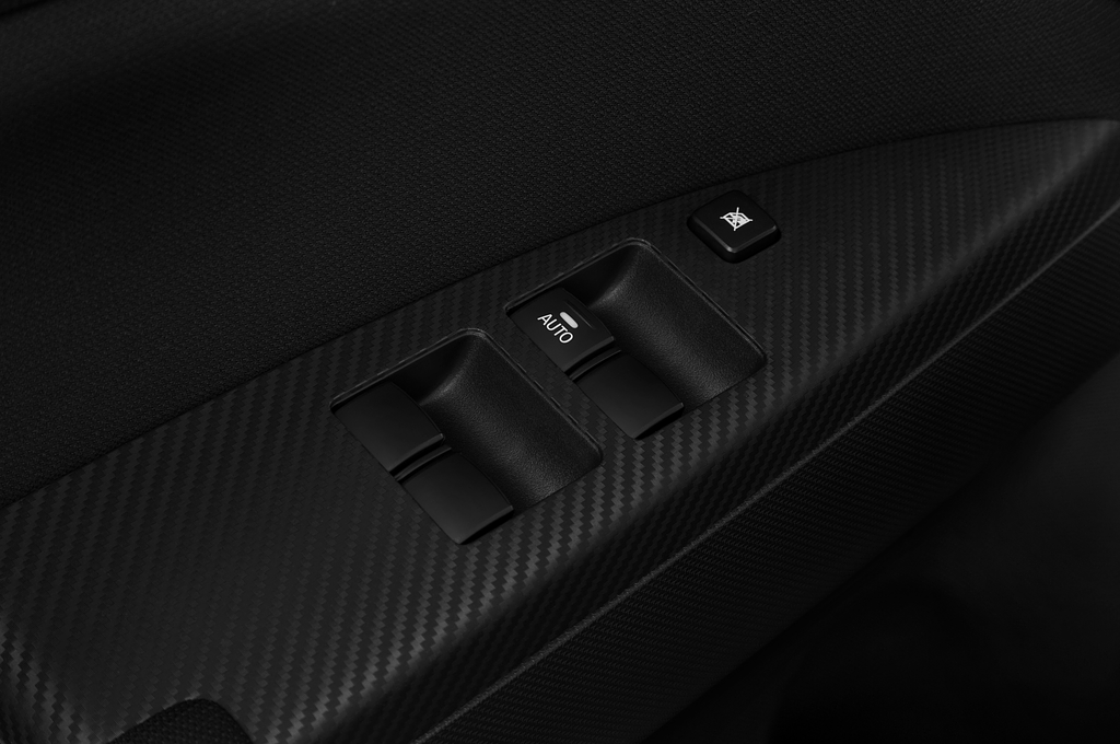 Mitsubishi Space Star (Baujahr 2020) Intro Edition 5 Türen Bedienungselemente Tür