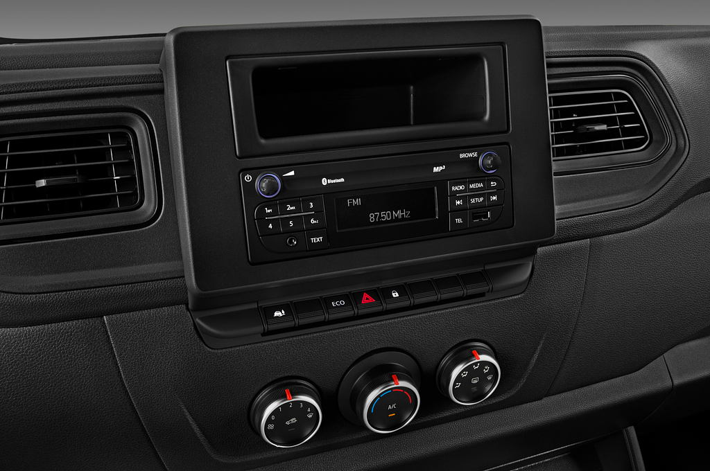 Nissan NV400 Tipper (Baujahr 2020) - 2 Türen Mittelkonsole