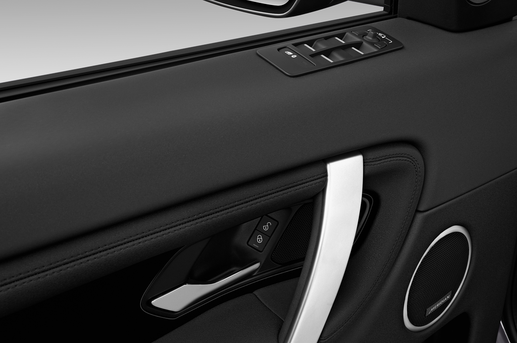 Land Rover Discovery Sport (Baujahr 2020) - 5 Türen Bedienungselemente Tür