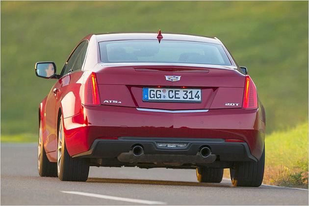 Stehende Heckleuchten sind ein typisches Markenzeichen