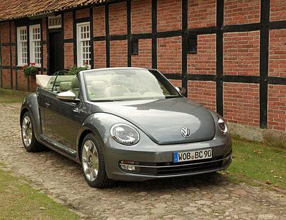 Das Volkswagen Beetle Cabrio startet bei rund 21.625 Euro. 