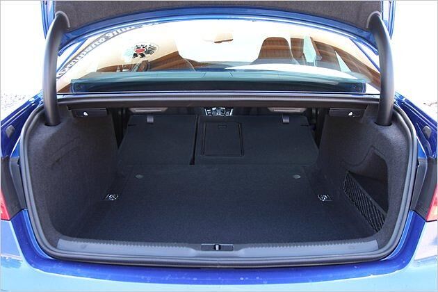 Maximal fasst der Kofferraum 829 Liter