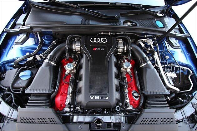 4,2 Liter Hubraum und 450 PS: Der V8-Sauger sorgt im RS 5 für mächtig Dampf