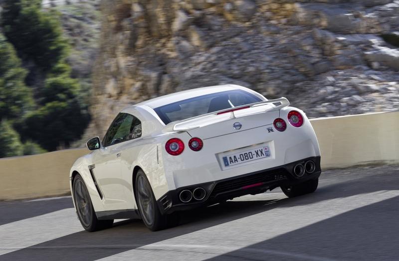 Nissan GT-R