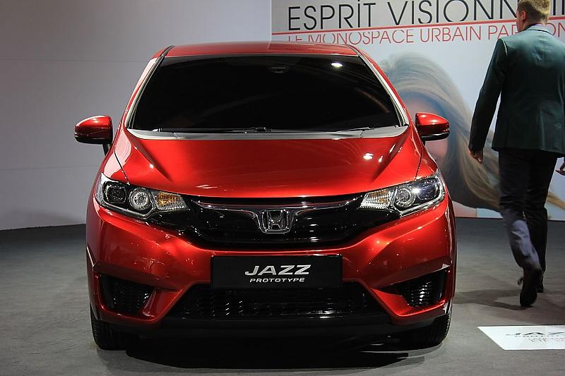 Der Honda Jazz-Prototyp steht direkt daneben.