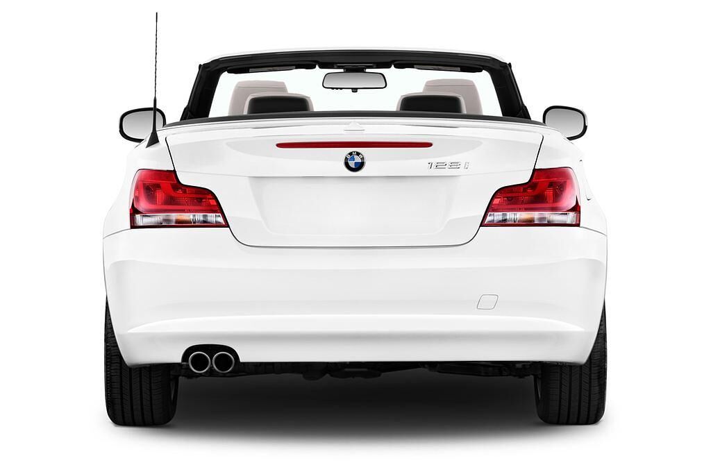 BMW 1 Series (Baujahr 2011) - 2 Türen Heckansicht