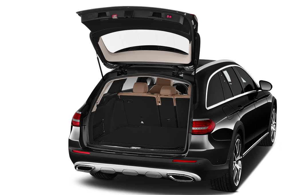 Mercedes E Class (Baujahr 2021) All terrain Avantgarde 5 Türen Kofferraum