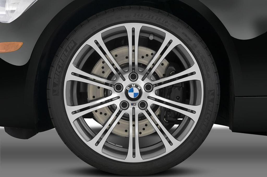 BMW M3 (Baujahr 2010) M3 4 Türen Reifen und Felge