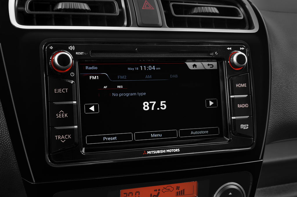 Mitsubishi Space Star (Baujahr 2020) Intro Edition + 5 Türen Radio und Infotainmentsystem