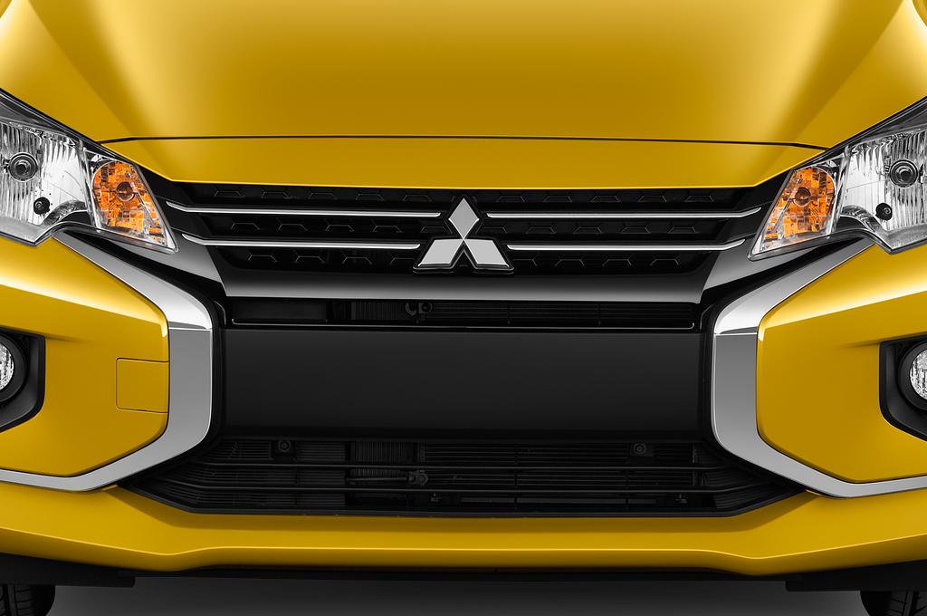 Mitsubishi Space Star (Baujahr 2020) Intro Edition + 5 Türen Kühlergrill und Scheinwerfer