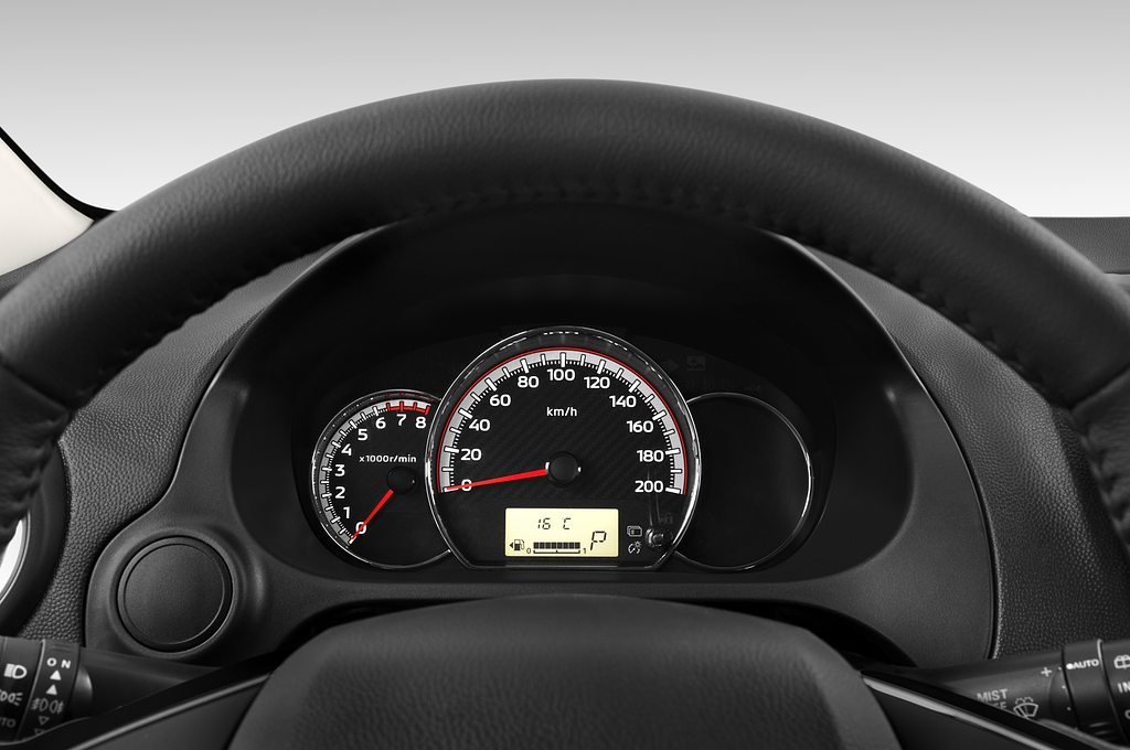 Mitsubishi Space Star (Baujahr 2020) Intro Edition + 5 Türen Tacho und Fahrerinstrumente