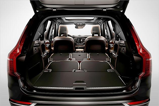 Nach dem Umklappen aller Rücksitze fasst der Kofferraum knapp 1.900 Liter