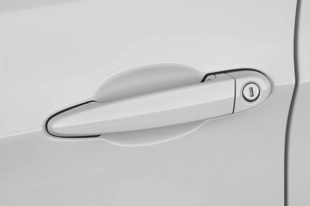 BMW 3 Series (Baujahr 2010) 325i Touring 5 Türen Türgriff