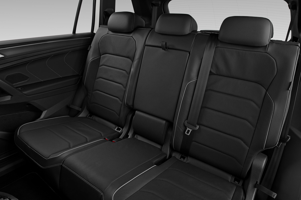 Volkswagen Tiguan Allspace (Baujahr 2022) R-Line 5 Türen Rücksitze